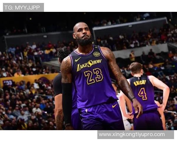 詹姆斯荣膺1月3日NBA最佳球员直播吧评选结果揭晓